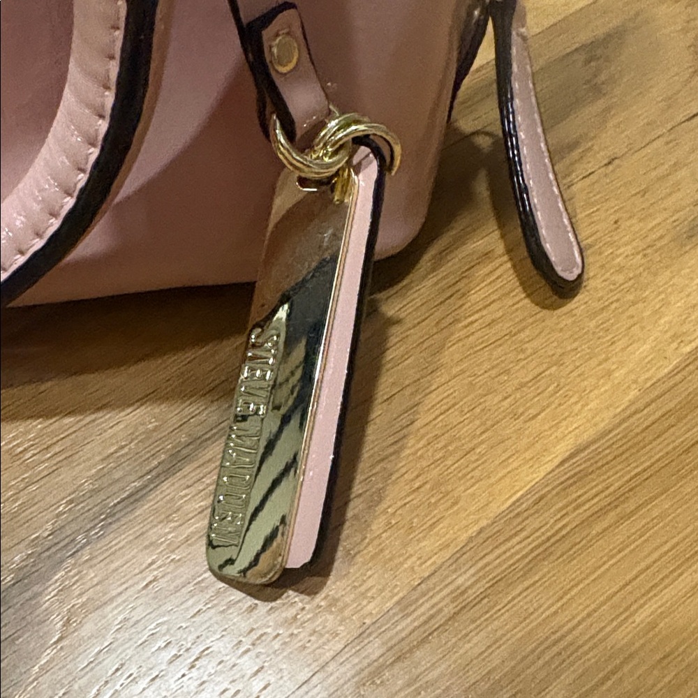 Steve Madden pink mini crossbody purse - Picture 3 of 5